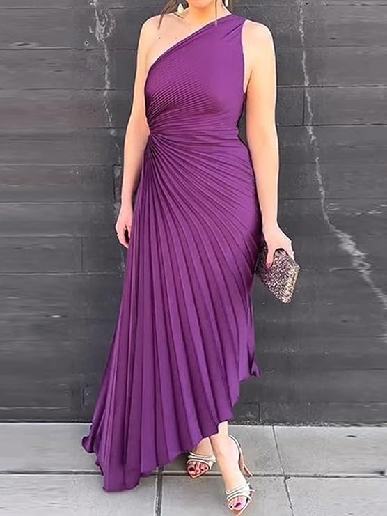 Carrie - Pleated Elegance Dress