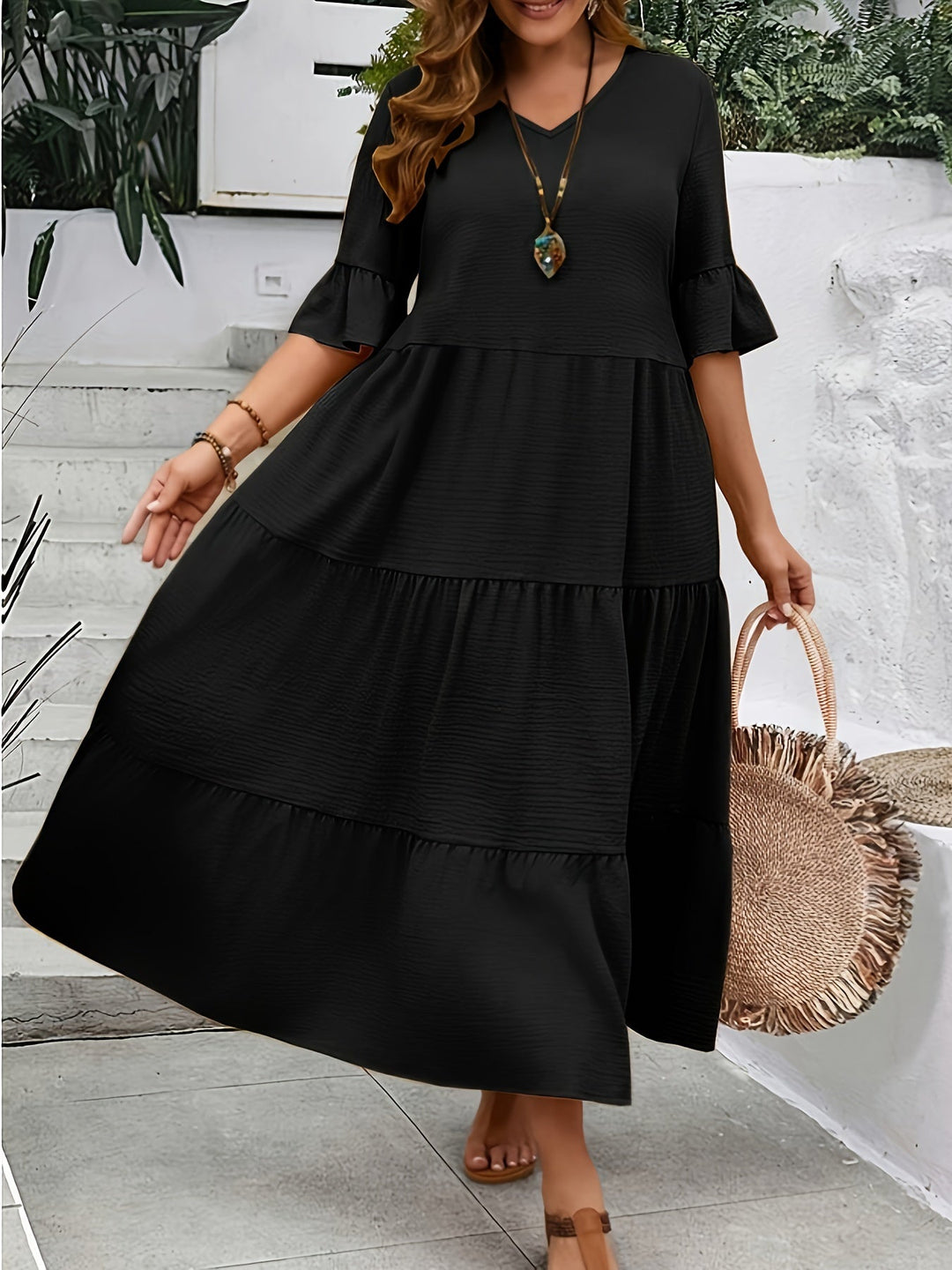 Avelisse - Graceful Flowy Dress