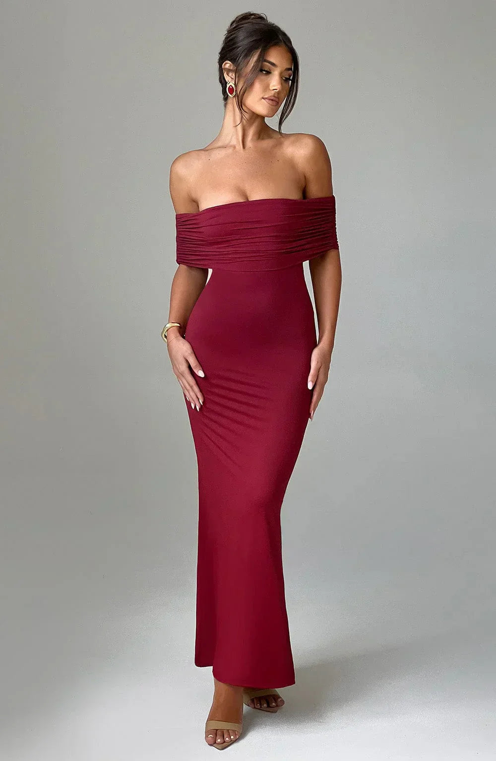 Jolene - Off-Shoulder Silhouette Dress