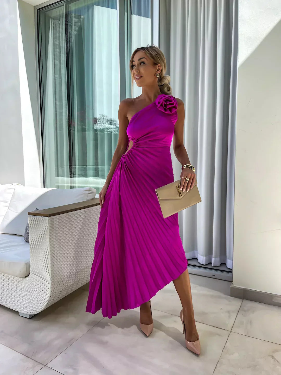 Danielle - Pleated Glamour Dress
