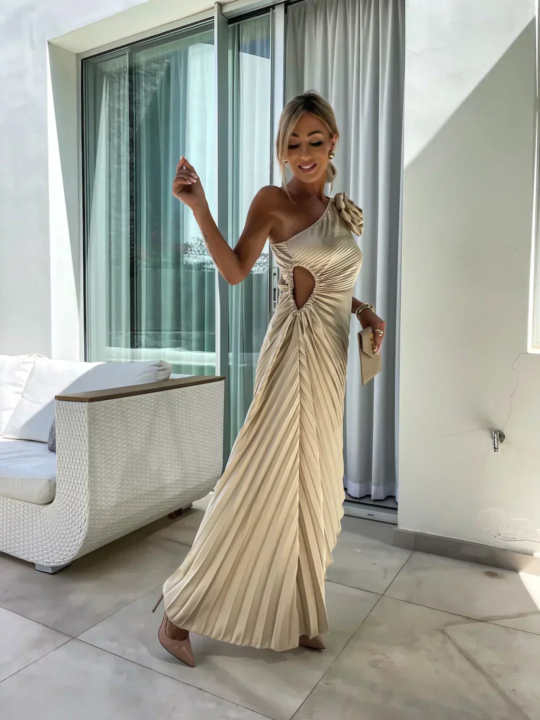 Danielle - Pleated Glamour Dress
