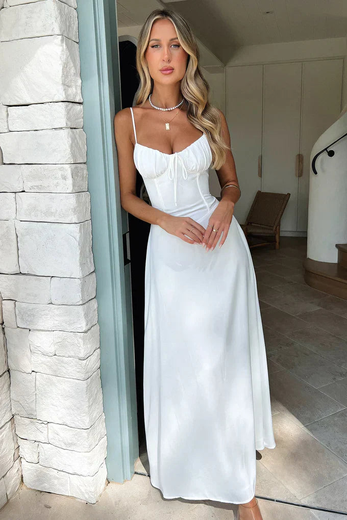 Fiona - Feminine Summer Dress